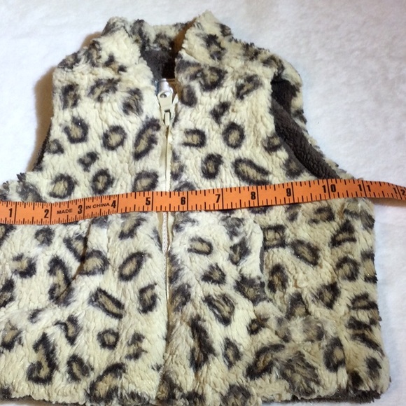 Baby Girls Leopard Faux Fur Vest 12 months - Picture 2 of 8